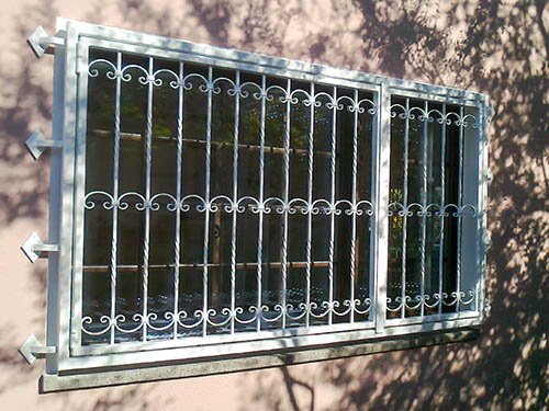 Fenstergitter und Gittertüren
